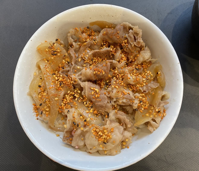 辣油胡麻(ラーユゴマ)