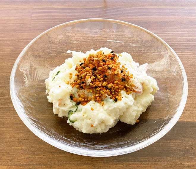 辣油胡麻(ラーユゴマ)